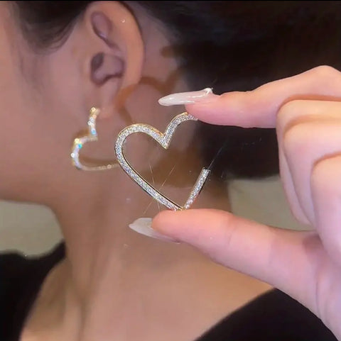 Hollow Heart Diamond Earrings